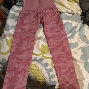 NVGTN Pink Camo Leggings XS